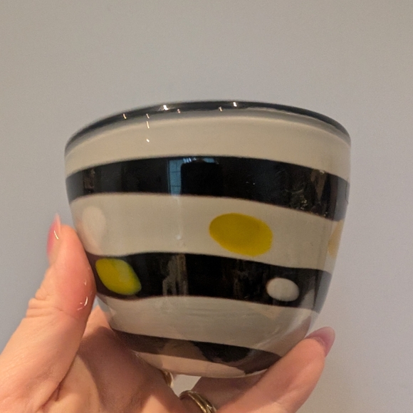 Striped Ceramic Bowl - Black, White, Yellow - Picture 5 of 10